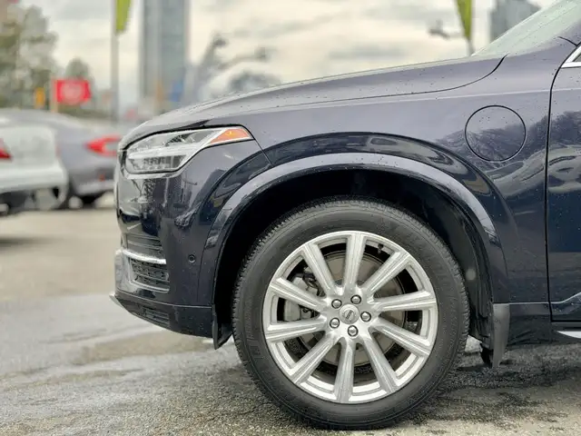 2016 Volvo XC 90 T8 Inscription eAWD (Plug in Hybrid) | 1 Owner - Photo 9