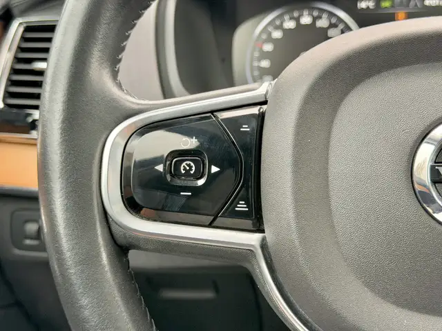 2016 Volvo XC 90 T8 Inscription eAWD (Plug in Hybrid) | 1 Owner - Photo 15