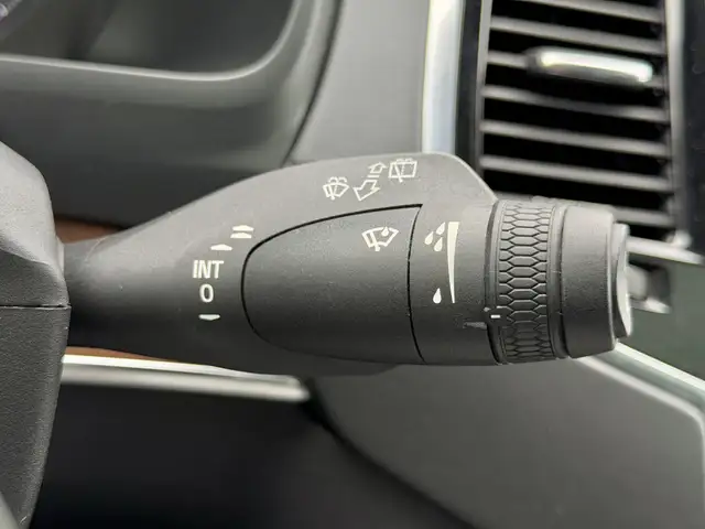 2016 Volvo XC 90 T8 Inscription eAWD (Plug in Hybrid) | 1 Owner - Photo 19