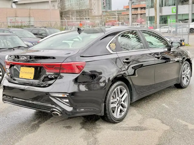 2019 Kia Forte EX  | SUNROOF | Apple Carplay | Backup Camera - Photo 5