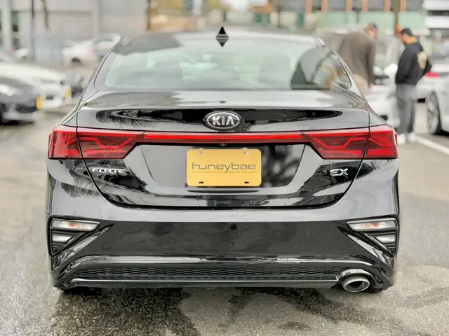 2019 Kia Forte EX  | SUNROOF | Apple Carplay | Backup Camera - Photo 6