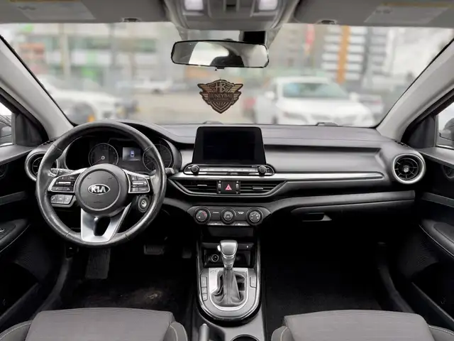 2019 Kia Forte EX  | SUNROOF | Apple Carplay | Backup Camera - Photo 12