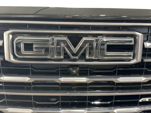 2026 GMC Yukon XL AT4 Ultimate - Photo 8