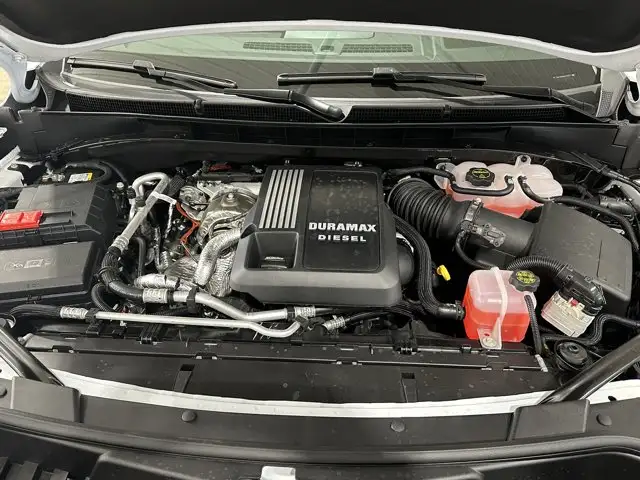 2026 GMC Yukon XL AT4 Ultimate - Photo 9