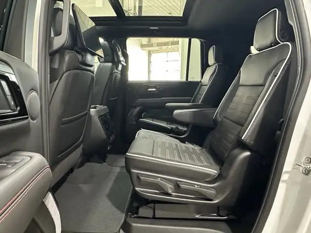 2026 GMC Yukon XL AT4 Ultimate - Photo 13