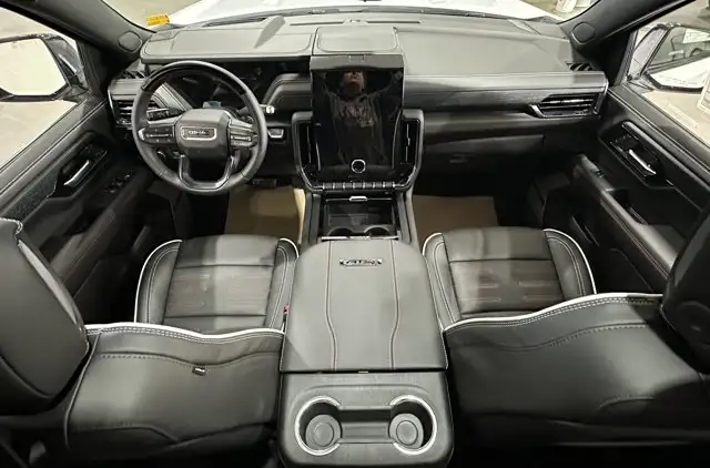 2026 GMC Yukon XL AT4 Ultimate - Photo 14