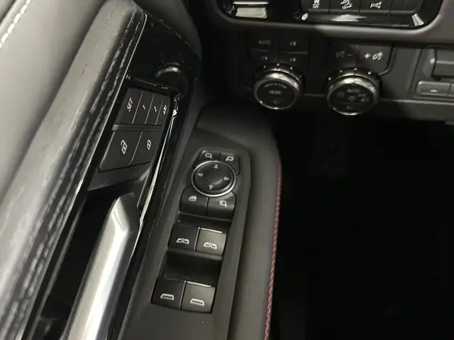 2026 GMC Yukon XL AT4 Ultimate - Photo 21