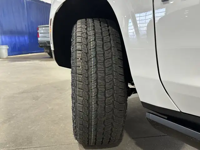 2026 GMC Yukon XL AT4 Ultimate - Photo 27