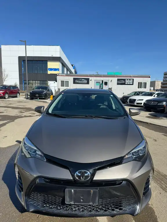 2018 Toyota Corolla SE : LOW MILEAGE - Photo 2