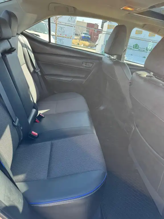 2018 Toyota Corolla SE : LOW MILEAGE - Photo 8