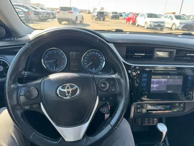2018 Toyota Corolla SE : LOW MILEAGE - Photo 11