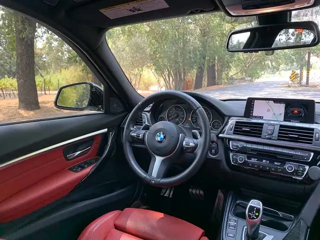 2016 BMW 328i XDRIVE AWD M-SPORT PKG/RED INTERIOR - Photo 6