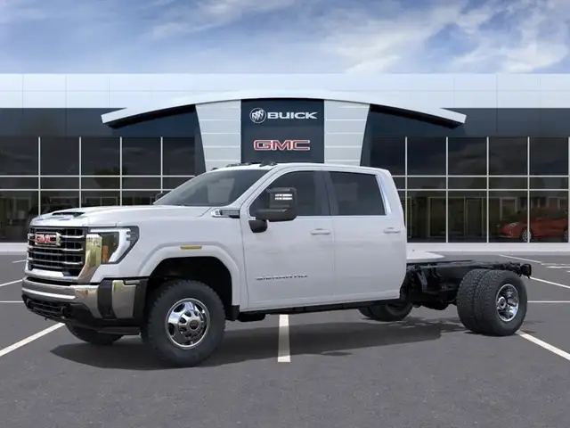 2026 GMC Sierra 3500HD CC - Photo 2