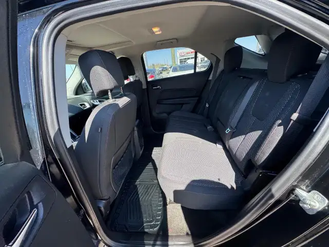 2017 Chevrolet Equinox LT, ONE OWNER, NO ACCIDENTS, CERTIFIED - Photo 10