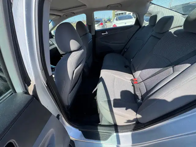 2012 Hyundai Sonata GLS, WELL MAINTAINED, DRIVES GREAT, CERTIFIE - Photo 10