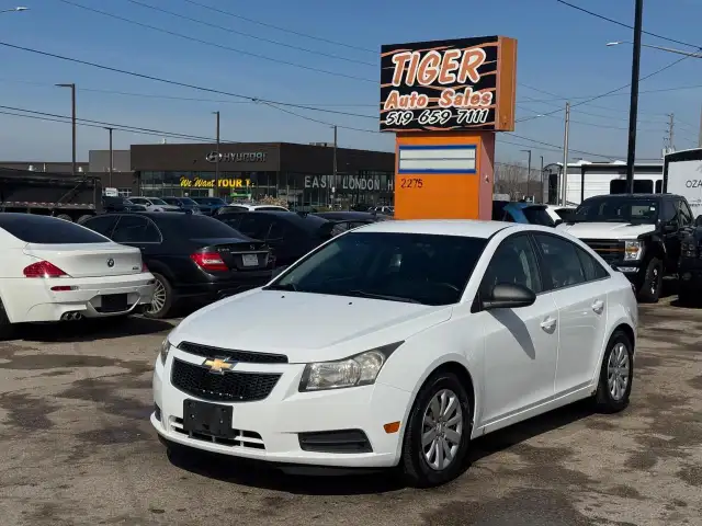 2011 Chevrolet Cruze LS , AUTO, ONLY 159KMS, 1 OWNER, NO ACCIDEN