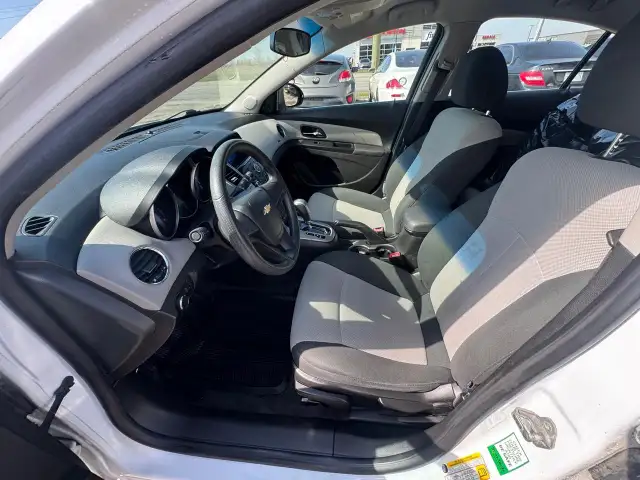 2011 Chevrolet Cruze LS , AUTO, ONLY 159KMS, 1 OWNER, NO ACCIDEN - Photo 9