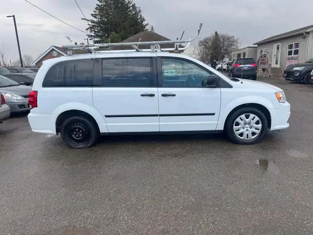 2017 Dodge Grand Caravan CVP, 7 PASSENGER, ROOF RACK, WORK VEHIC - Photo 6