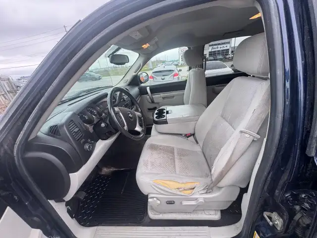 2010 Chevrolet Silverado 1500 LT Z71, RWD, CREW CAB, NO ACCIDENT - Photo 9