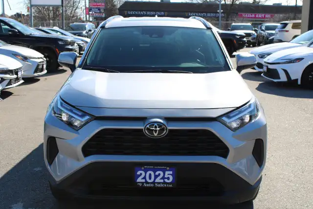 2025 Toyota RAV4 XLE - Photo 2
