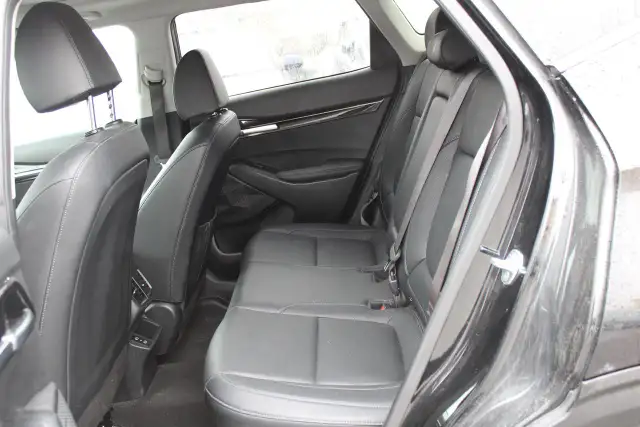 2024 Kia Seltos EX - Photo 16