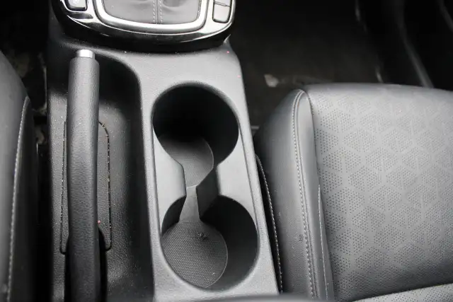 2024 Kia Seltos EX - Photo 17