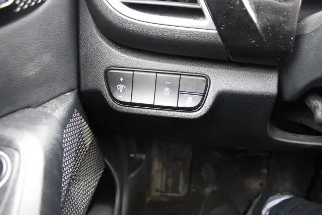 2024 Kia Seltos EX - Photo 18