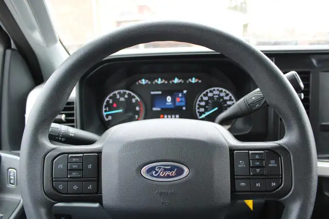 2025 Ford SUPER DUTY F-250 SRW XLT 4WD Crew Cab 8' Box - Photo 10