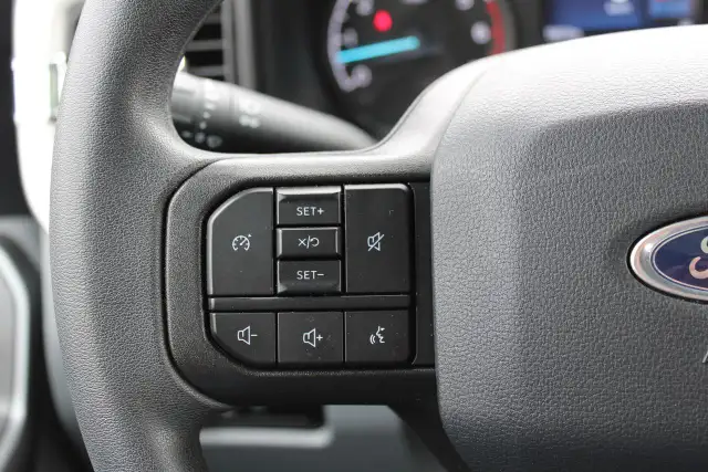 2025 Ford SUPER DUTY F-250 SRW XLT 4WD Crew Cab 8' Box - Photo 12