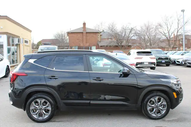 2024 Kia Seltos EX - Photo 6