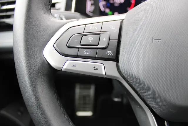 2025 Volkswagen Jetta Comfortline w Sport - Photo 10