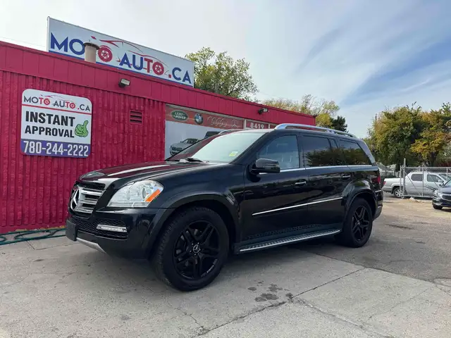 2011 Mercedes-Benz GL-Class GL550 - Photo 2