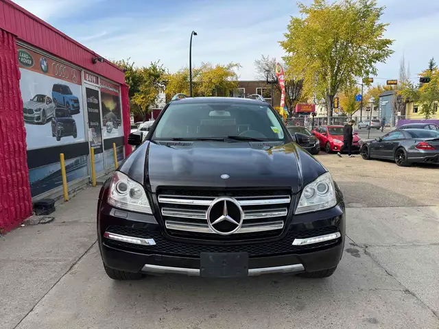 2011 Mercedes-Benz GL-Class GL550 - Photo 3