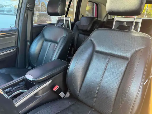 2011 Mercedes-Benz GL-Class GL550 - Photo 5