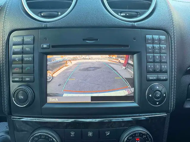 2011 Mercedes-Benz GL-Class GL550 - Photo 12