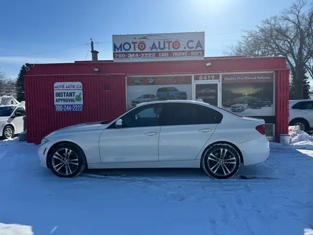 2018 BMW 3-Series 330i xDrive - Photo 2