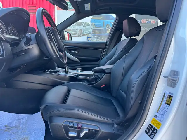 2018 BMW 3-Series 330i xDrive - Photo 5