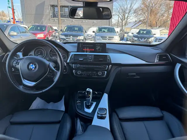 2018 BMW 3-Series 330i xDrive - Photo 7