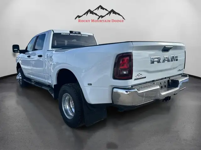 2026 RAM 3500 CREW CAB BIGHORN DIESEL DUALLY - Photo 3