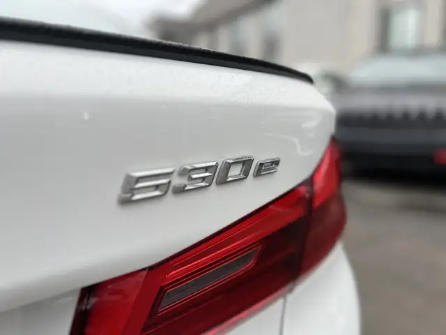 2019 BMW 5 Series 530e iPerformance Plug-In HybridCarbonHUD - Photo 11