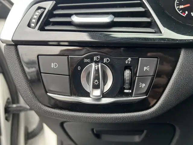 2019 BMW 5 Series 530e iPerformance Plug-In HybridCarbonHUD - Photo 25