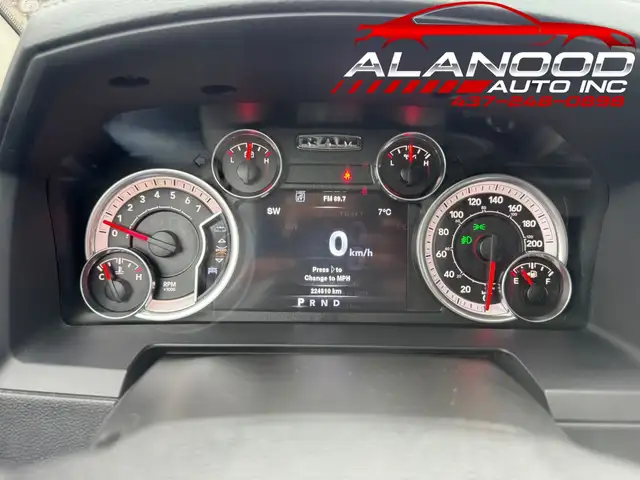 2013 Ram 1500 Laramie 4x4 Crew Cab 140 in. WB (Certified) - Photo 14