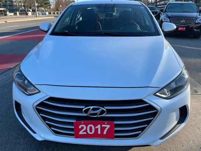 2017 Hyundai Elantra EXTRA CLEAN-BLUETOOTH-HEATED SEATS& MORE! - Photo 2