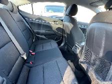 2017 Hyundai Elantra EXTRA CLEAN-BLUETOOTH-HEATED SEATS& MORE! - Photo 15