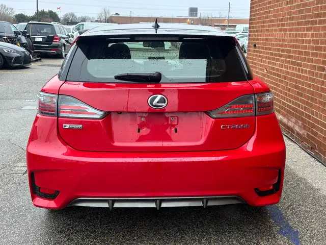 2016 Lexus CT F-Sport Hybrid FWD 4dr - Photo 5