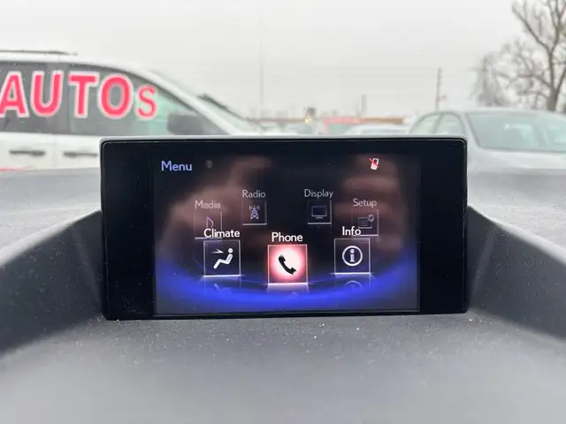 2016 Lexus CT F-Sport Hybrid FWD 4dr - Photo 16