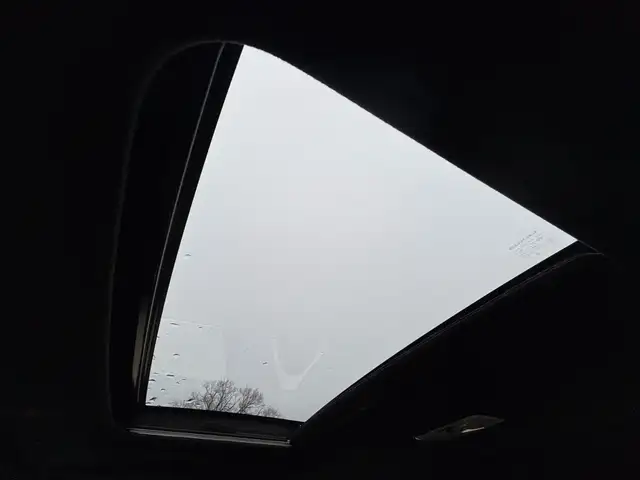 2016 Lexus CT F-Sport Hybrid FWD 4dr - Photo 20