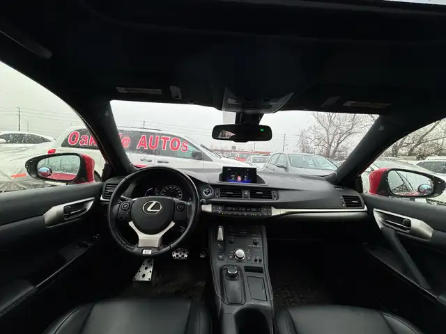 2016 Lexus CT F-Sport Hybrid FWD 4dr - Photo 24