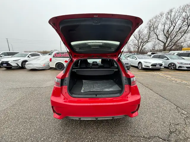 2016 Lexus CT F-Sport Hybrid FWD 4dr - Photo 27