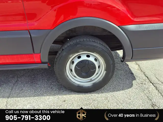 2015 Ford Transit T-250 Van | No Accidents Reported | Roof Rack - Photo 23